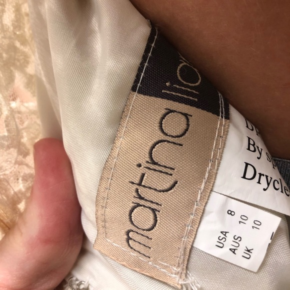 Martina Liana Wedding Gown - Picture 7 of 10